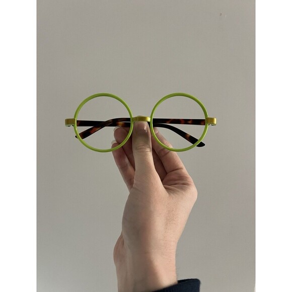 NWT Disney Store Encanto Mirabel Costume 9/10 with Glasses - Picture 5 of 6